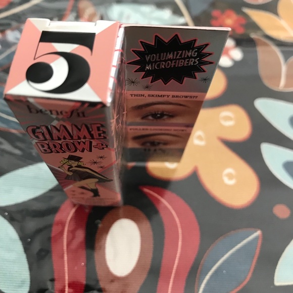 Benefit Gimme Brow in no.5 NEW - Picture 2 of 4